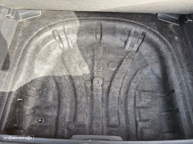 Audi A3 1.6 TDI S tronic design - 28