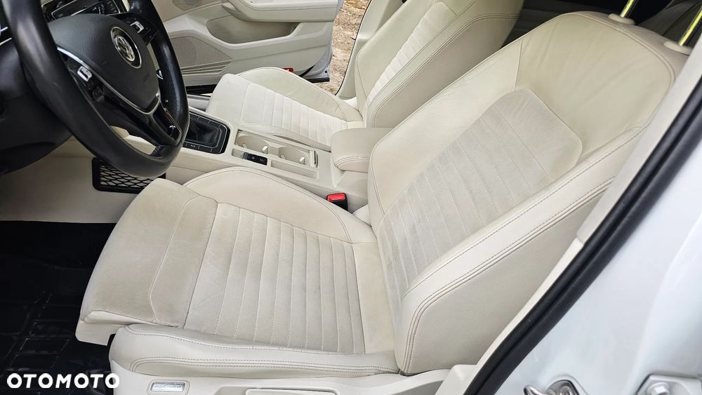 Volkswagen Passat 2.0 TDI BMT Highline - 31