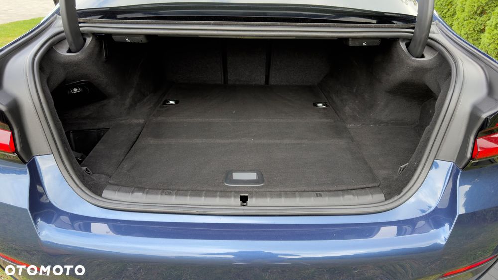 BMW Seria 5 530e xDrive - 25