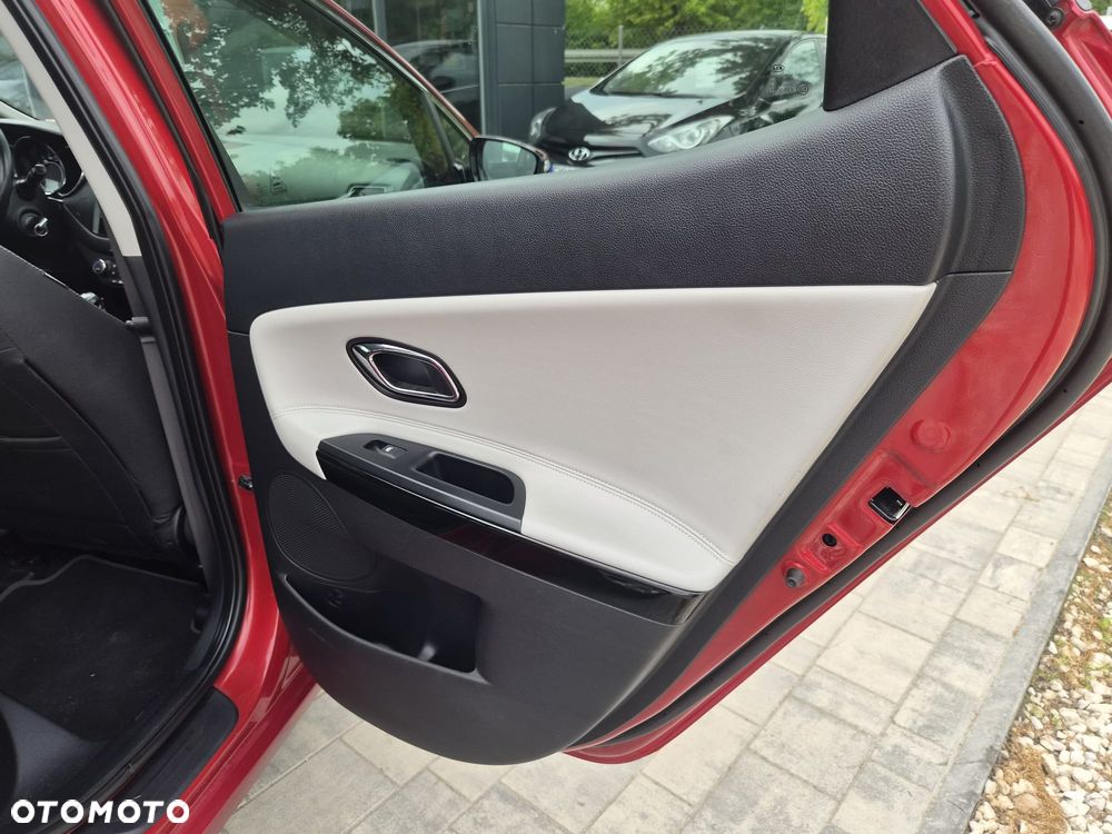 Kia Ceed 1.6 CRDi ISG Vision - 26