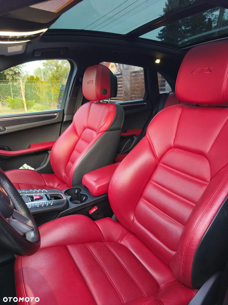 Porsche Macan GTS - 17