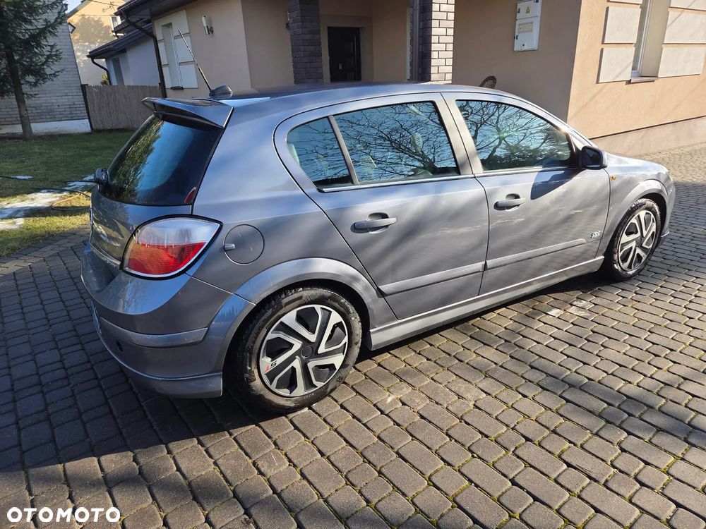 Opel Astra 2.0 T Sport - 4
