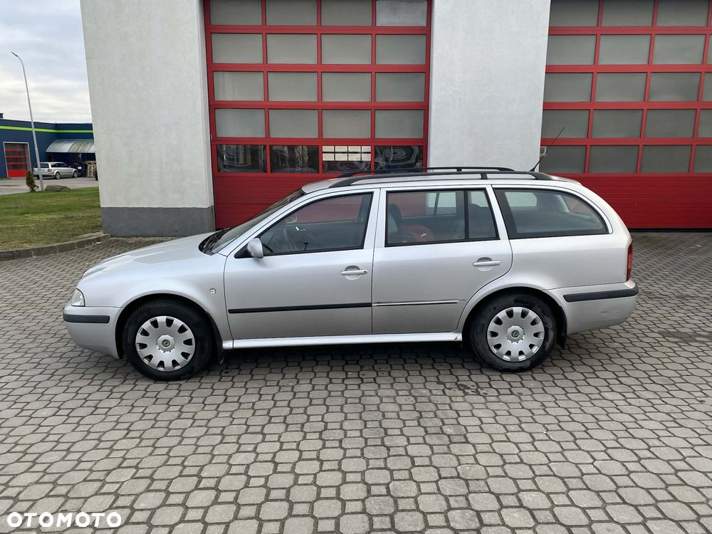 Skoda Octavia 1.6 Tour Plus Ice - 4