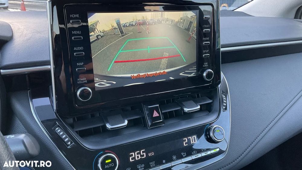 Toyota Corolla Sedan 1.8 HSD Business - 27