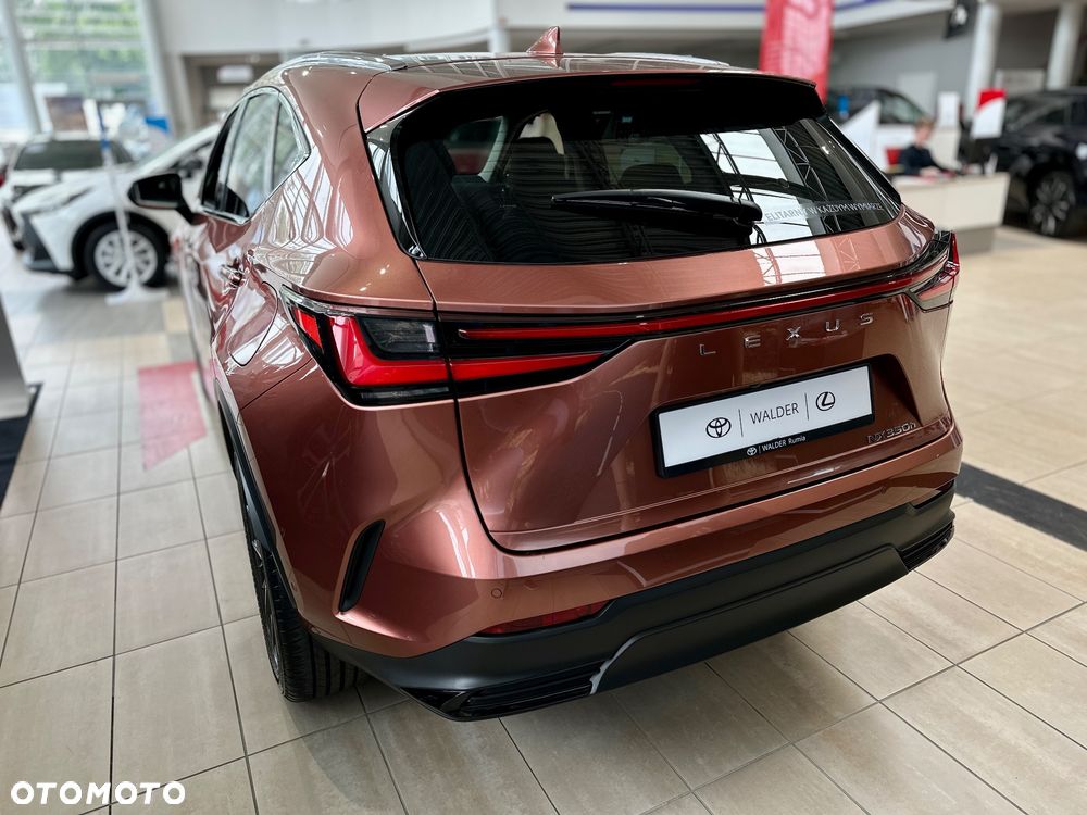 Lexus NX 350h Omotenashi AWD - 7