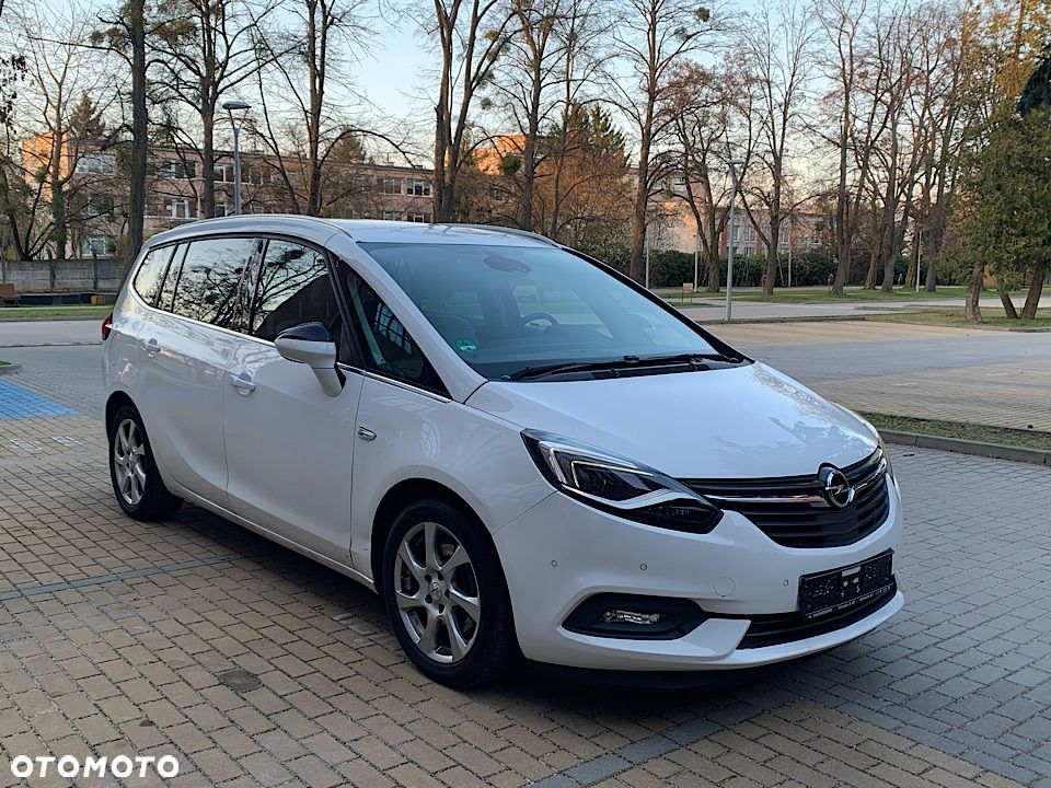 Opel Zafira - 23