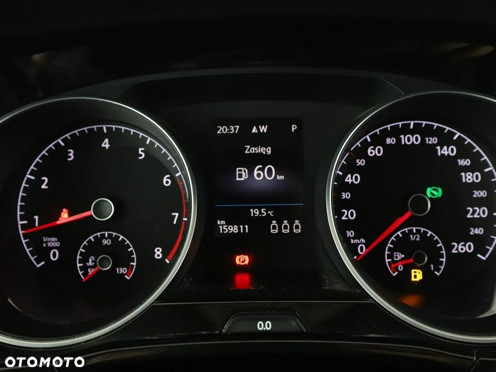 Volkswagen Touran 1.8 TSI BMT Highline DSG - 23