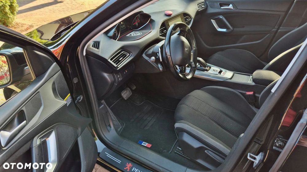 Peugeot 308 - 18