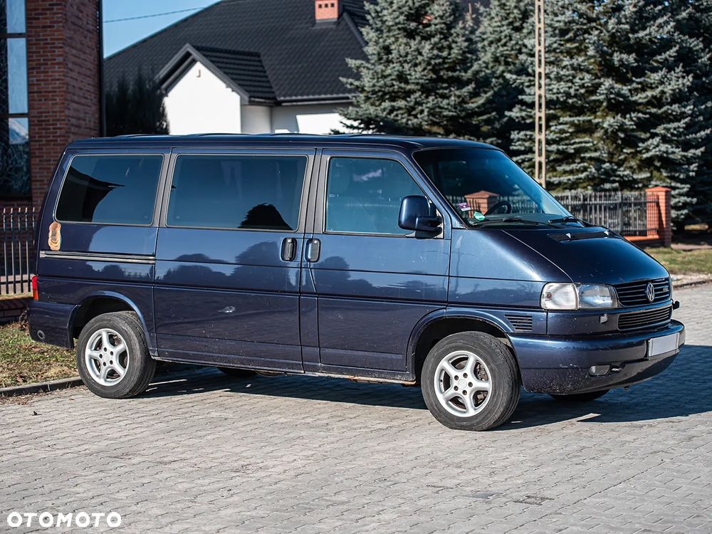 Volkswagen Multivan Standard - 2