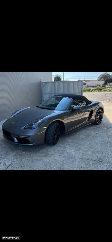 Porsche 718 Boxster - 1