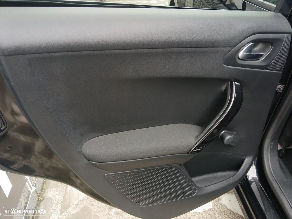 Peugeot 208 1.5 BlueHDi Signature - 22