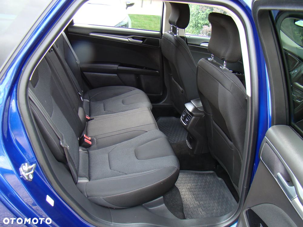 Ford Mondeo - 28