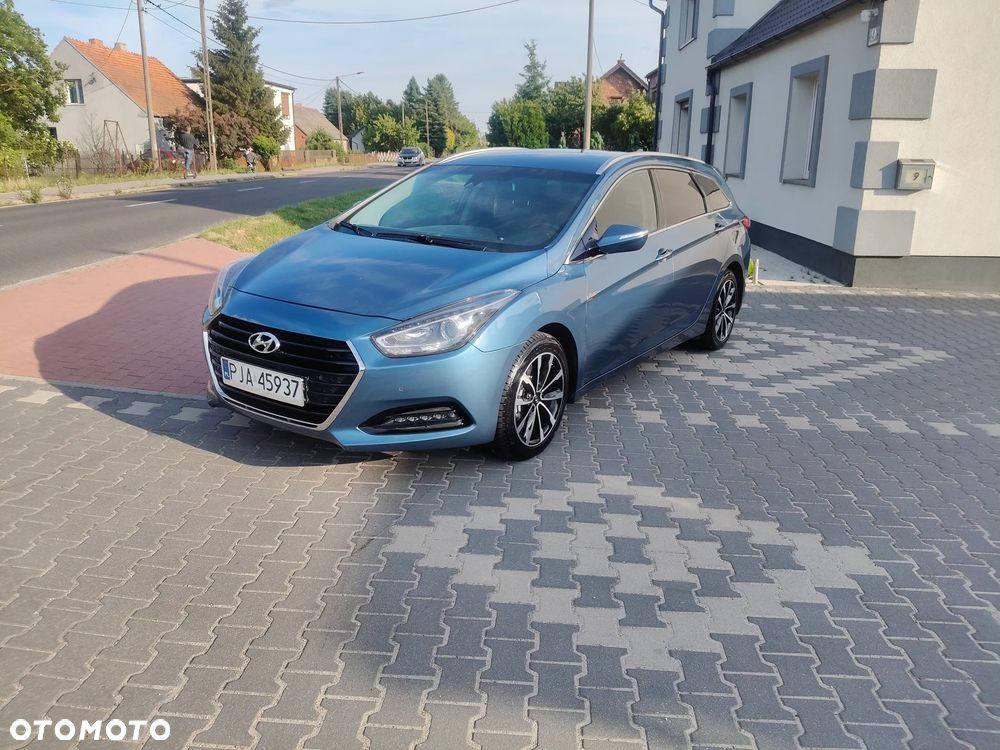 Hyundai i40 1.7 CRDi Premium DCT - 1