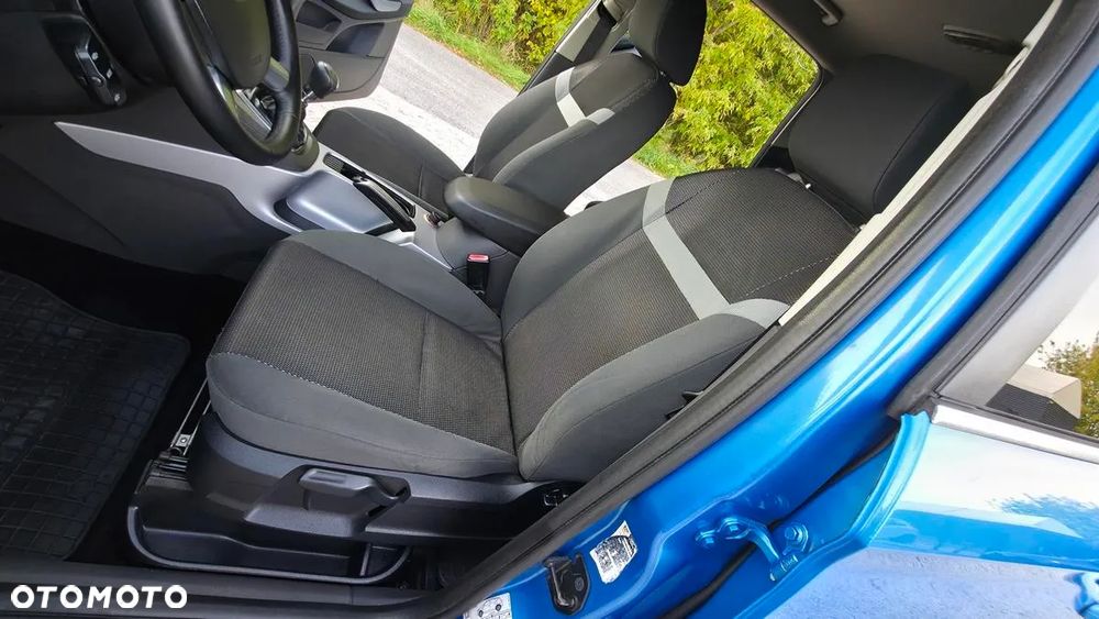 Ford Kuga - 23