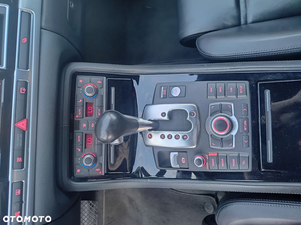 Audi A8 3.0 TDI DPF quattro - 16