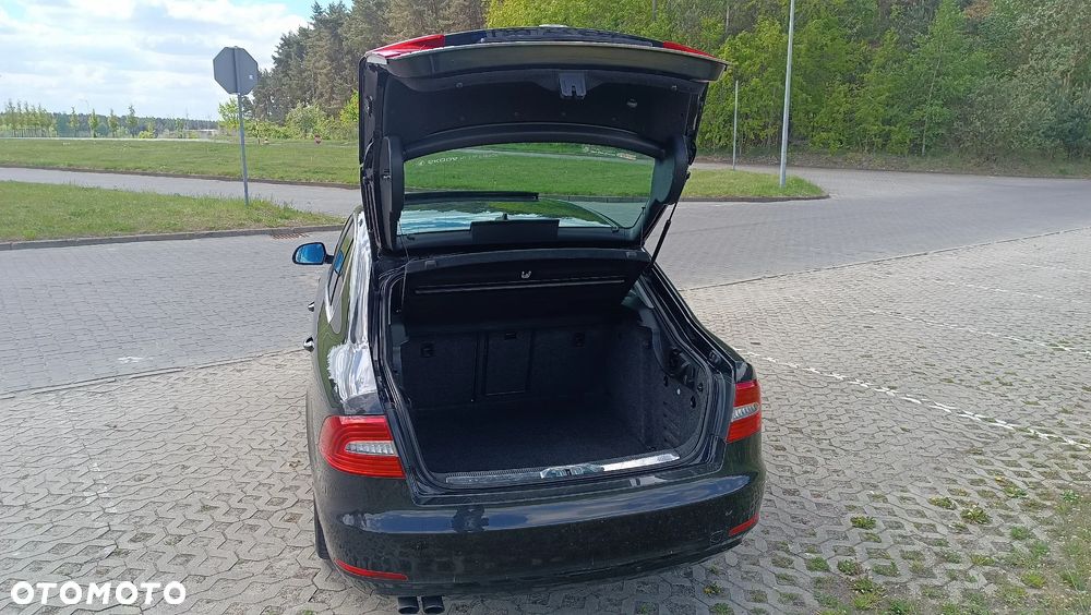 Skoda Superb 1.8 TSI Business DSG - 15