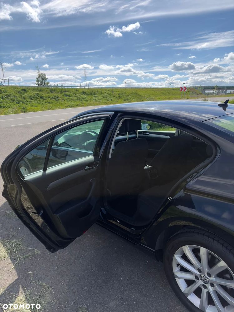 Volkswagen Passat 1.8 TSI BMT Comfortline - 11