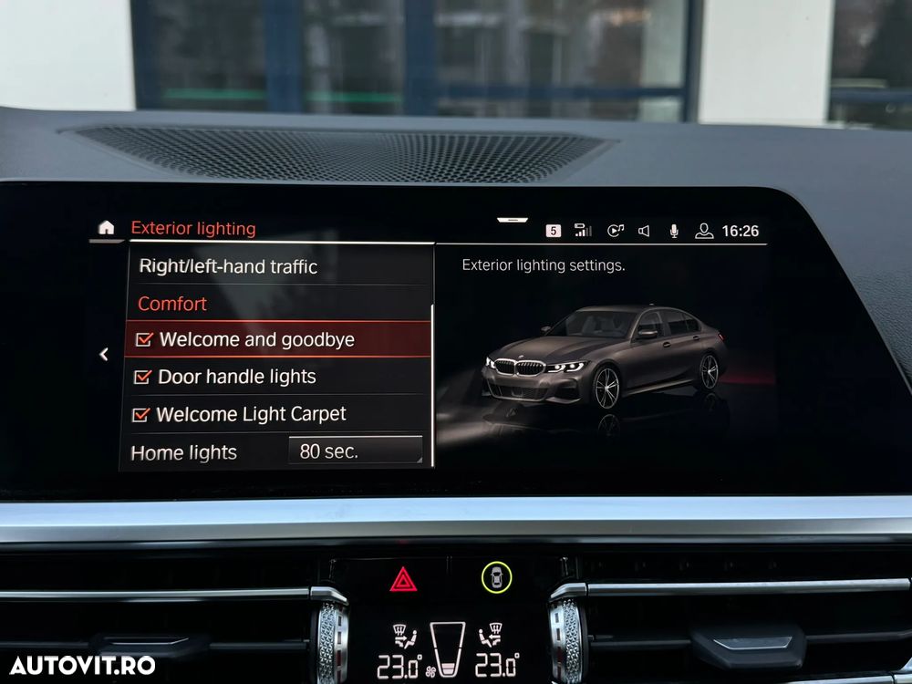 BMW Seria 3 330i AT M Sport - 29