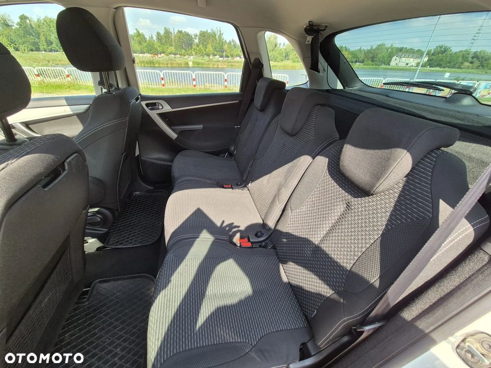Citroën C4 Picasso 1.6 HDi FAP CoolTech - 8