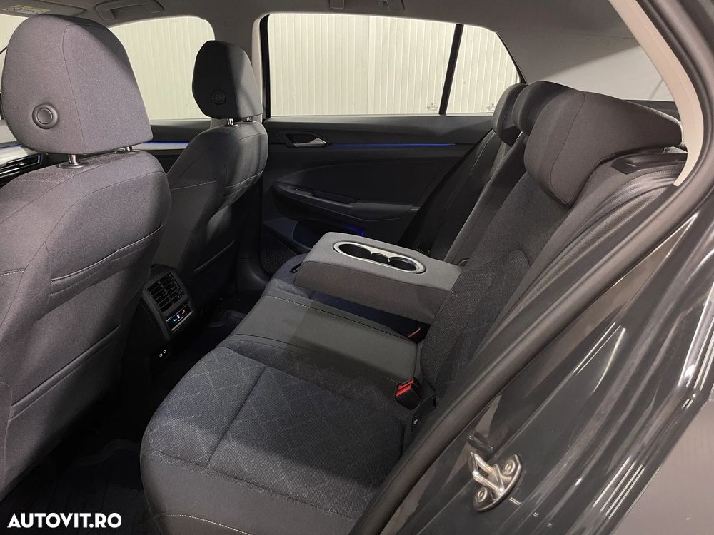 Volkswagen Golf 1.5 eTSI MHEV 130CP DSG Life - 13