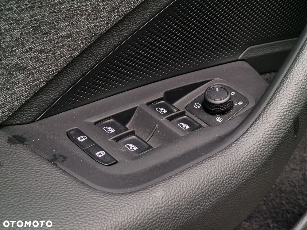 Skoda Superb 1.5 TSI mHEV Selection DSG - 24
