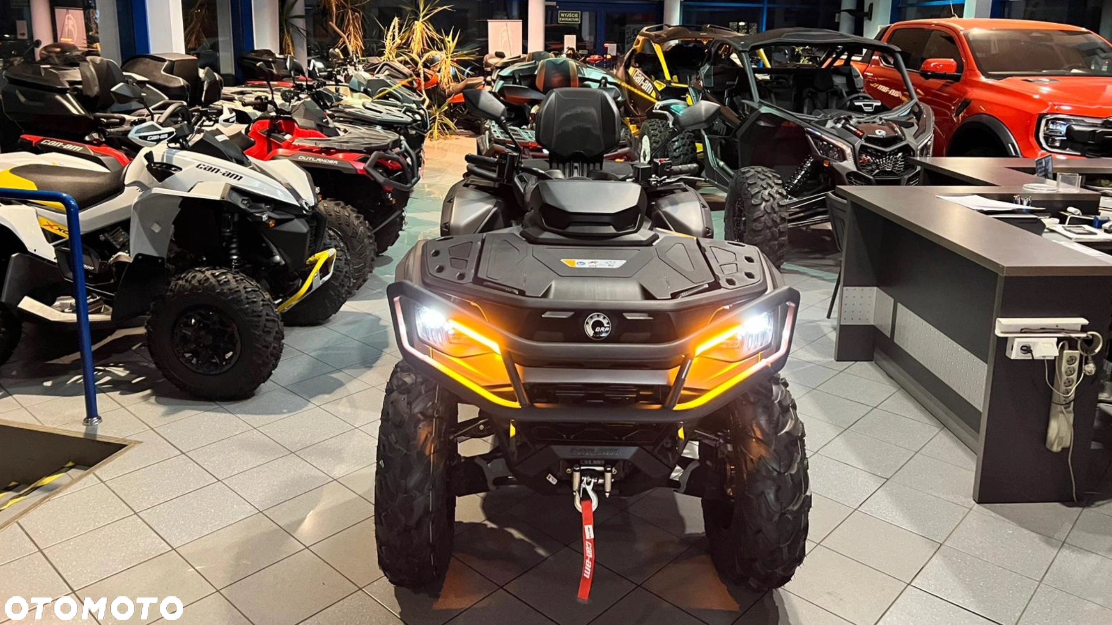 Can-Am Outlander - 16