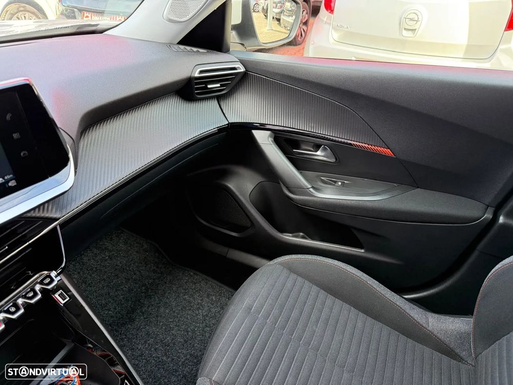 Peugeot e-2008 50 kWh Active Pack - 12