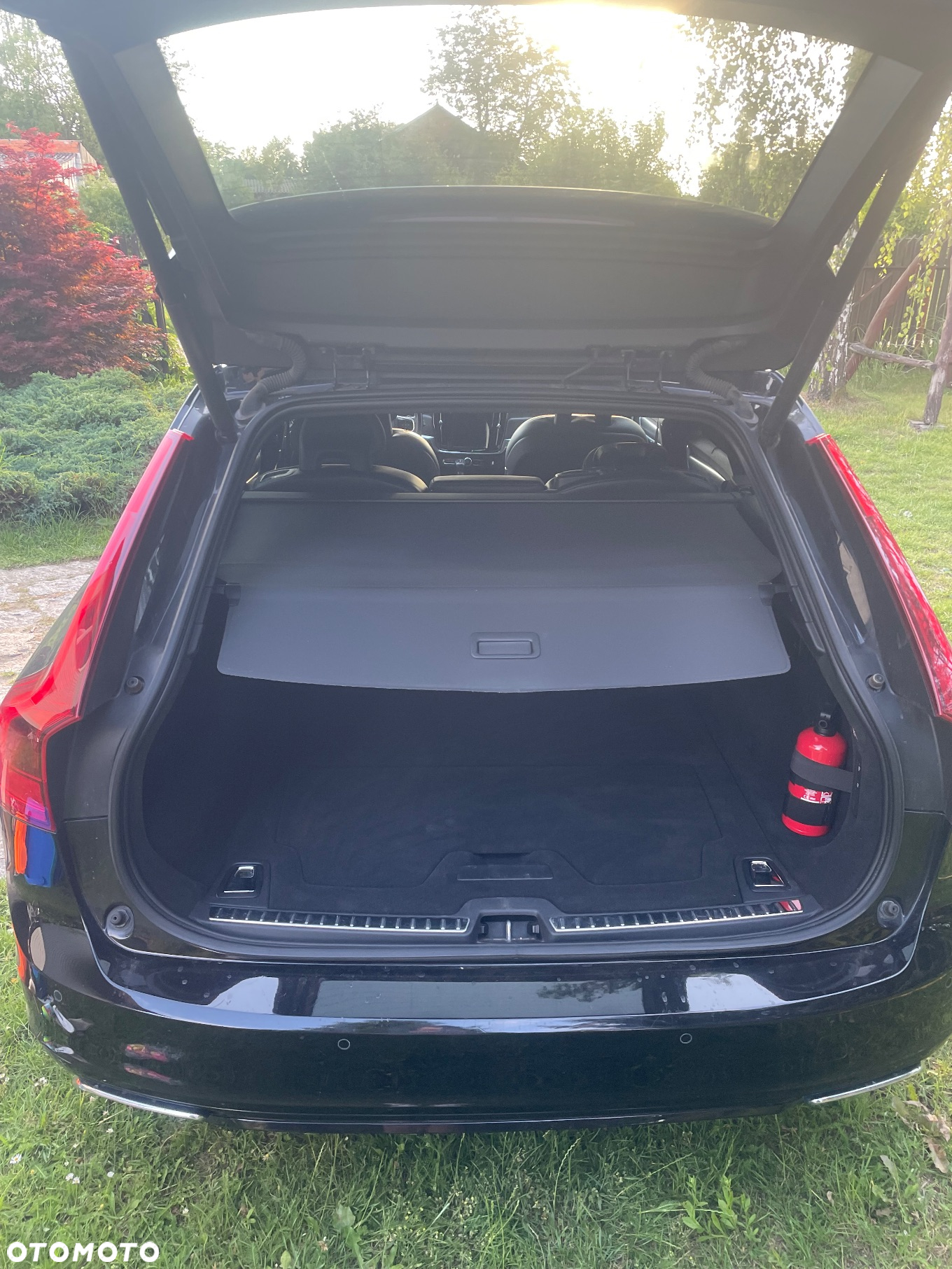 Volvo V90 T6 AWD R-Design - 14