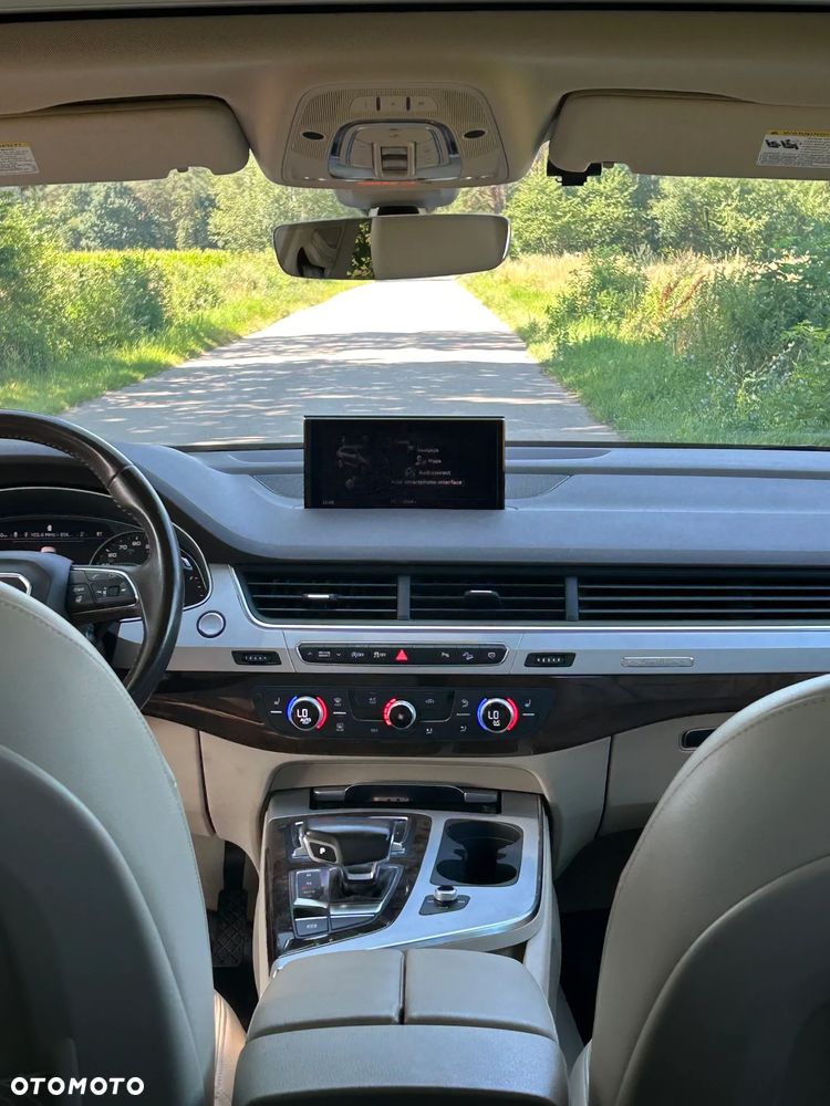 Audi Q7 - 6