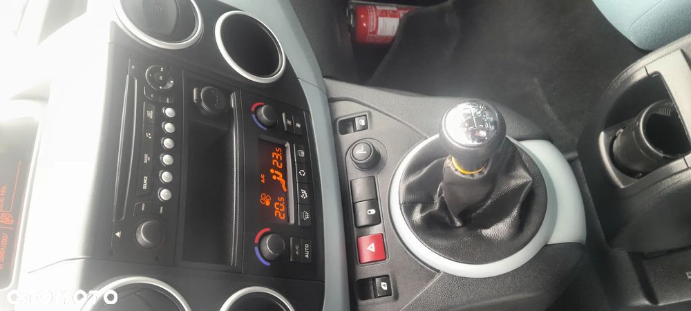 Citroën Berlingo Multispace HDi 90 FAP Tendance - 21