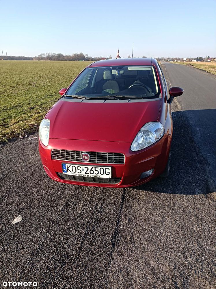 Fiat Grande Punto 2007 photo 2