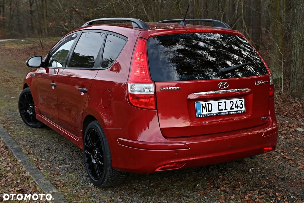 Hyundai i30 blue Kombi 1.6 CRDi Trend - 25