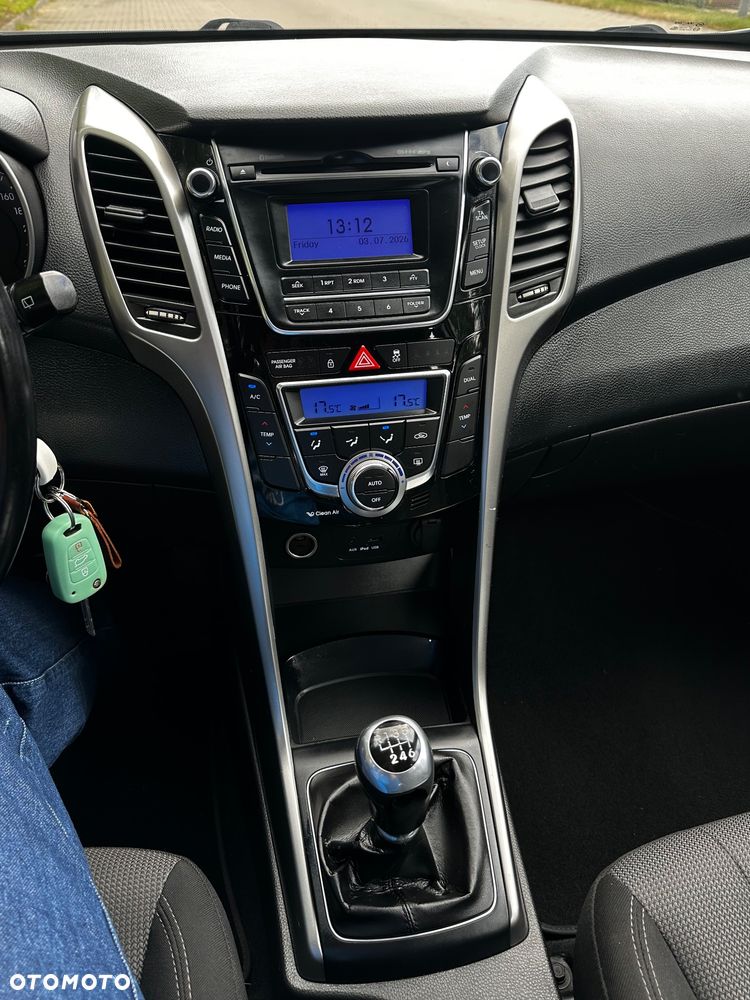 Hyundai i30 i30cw 1.4 CRDi Advantage - 28