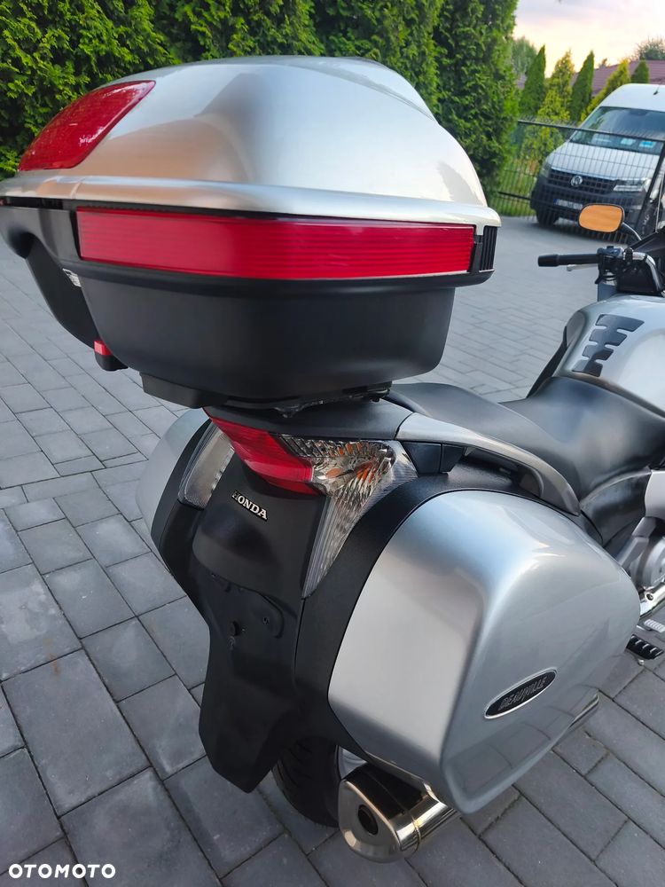 Honda NT - 4