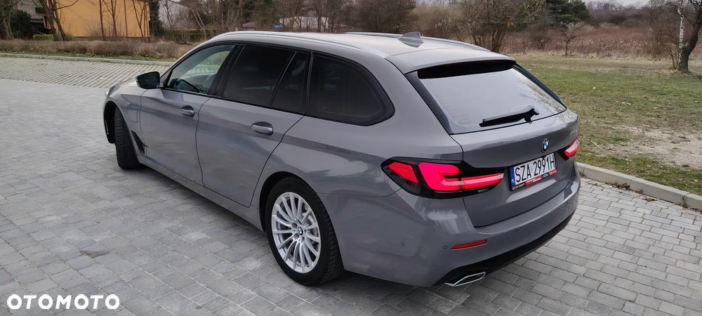 BMW Seria 5 530e Luxury Line sport - 10