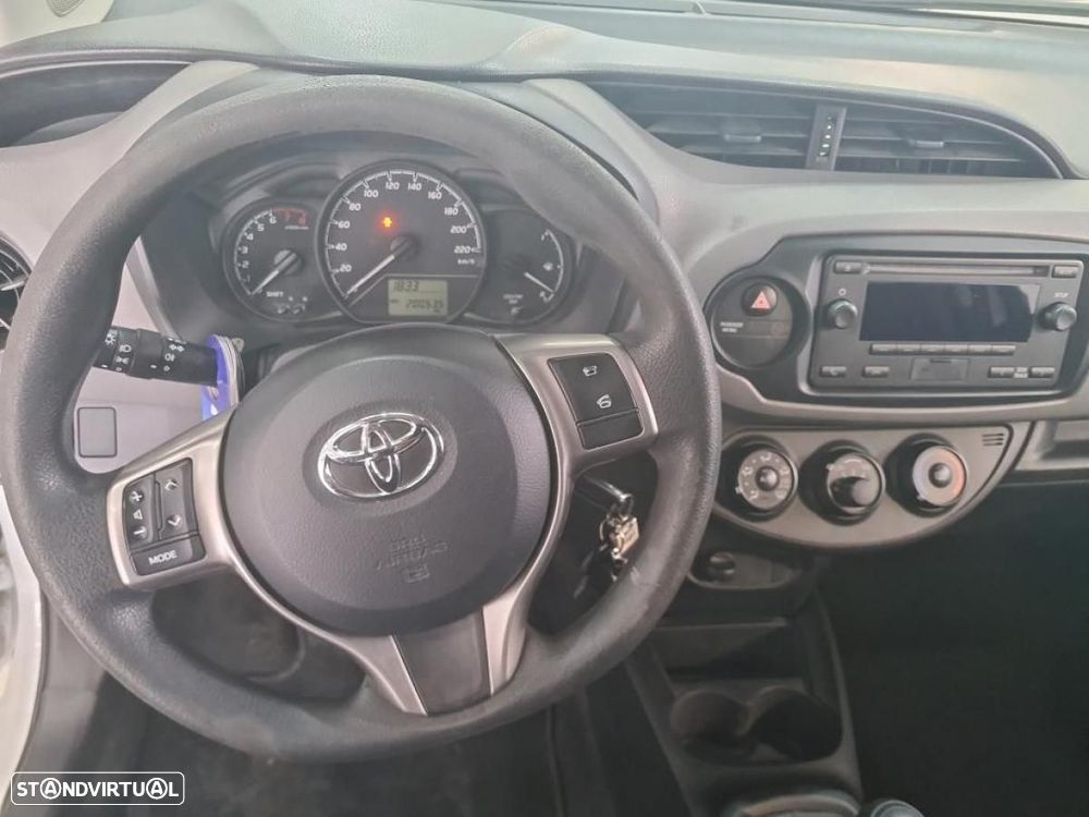 Toyota Yaris bizz 1.0 VVT-i C/IVA - 3