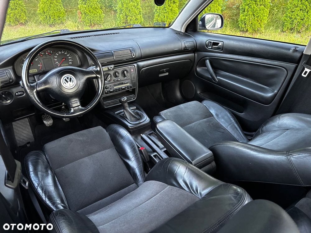 Volkswagen Passat 1.9 TDI CL - 24