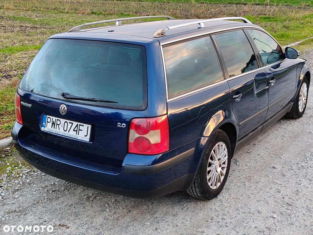 Volkswagen Passat Variant 2.0 Comfortline - 10