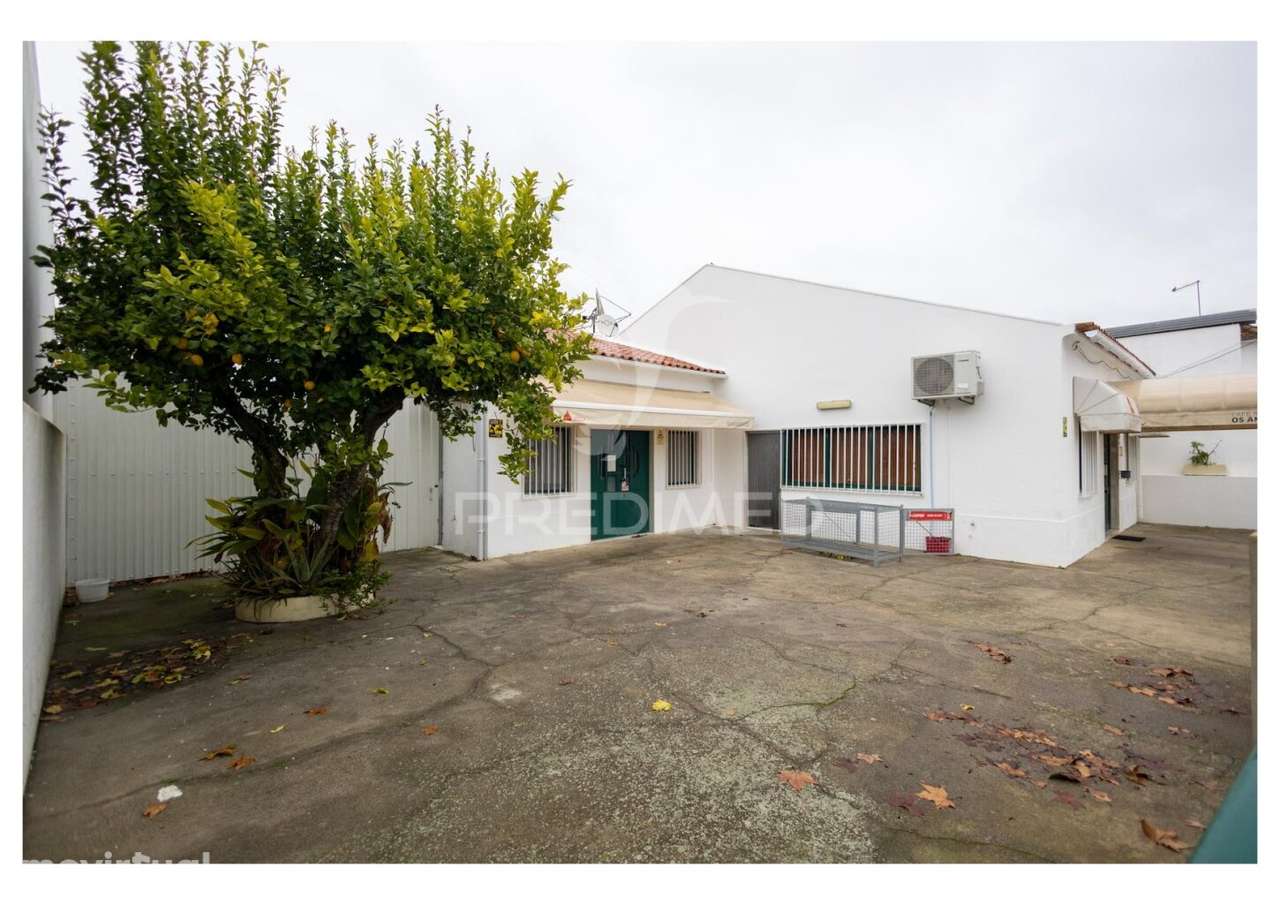 Oportunidade de Investimento! Espaço Comercial à Venda no Vimeiro - Grande imagem: 3/33