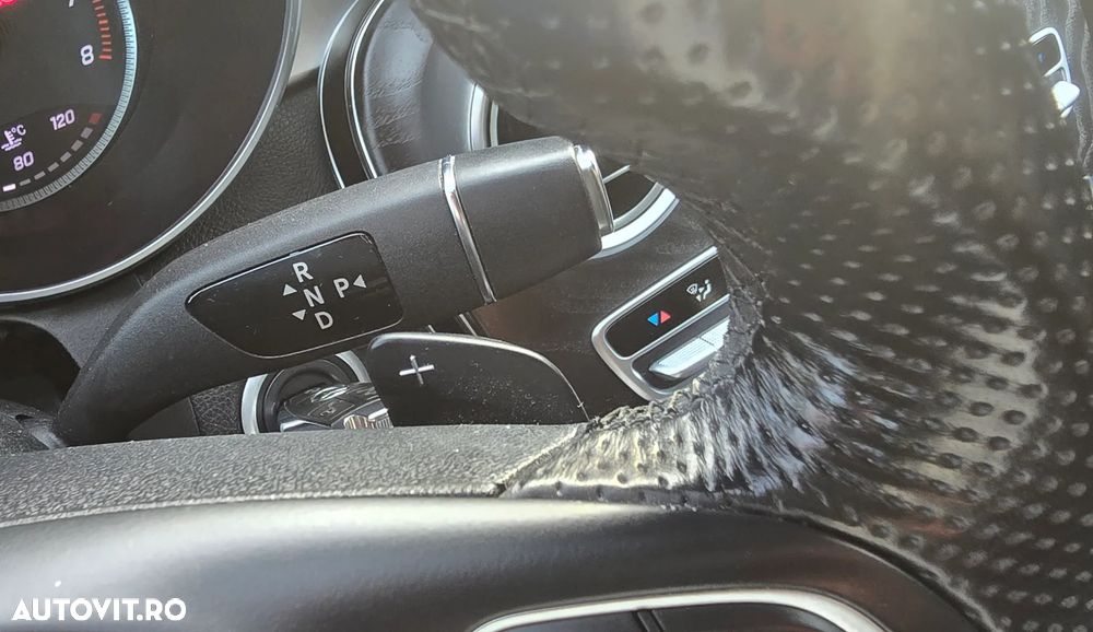 Mercedes-Benz C - 9