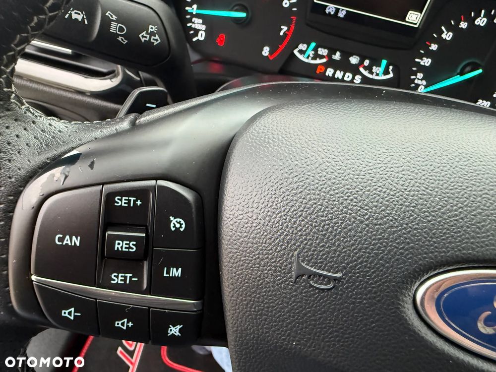 Ford Fiesta 1.0 EcoBoost Powershift ST-LINE - 34