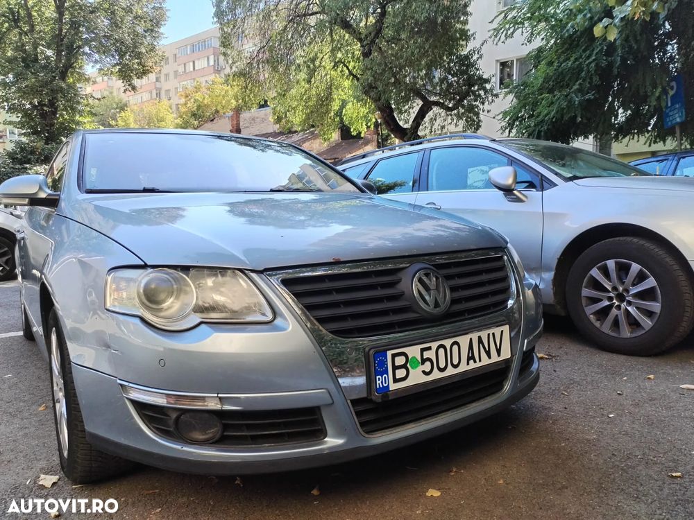 Volkswagen Passat 1.6 FSI Comfortline - 2