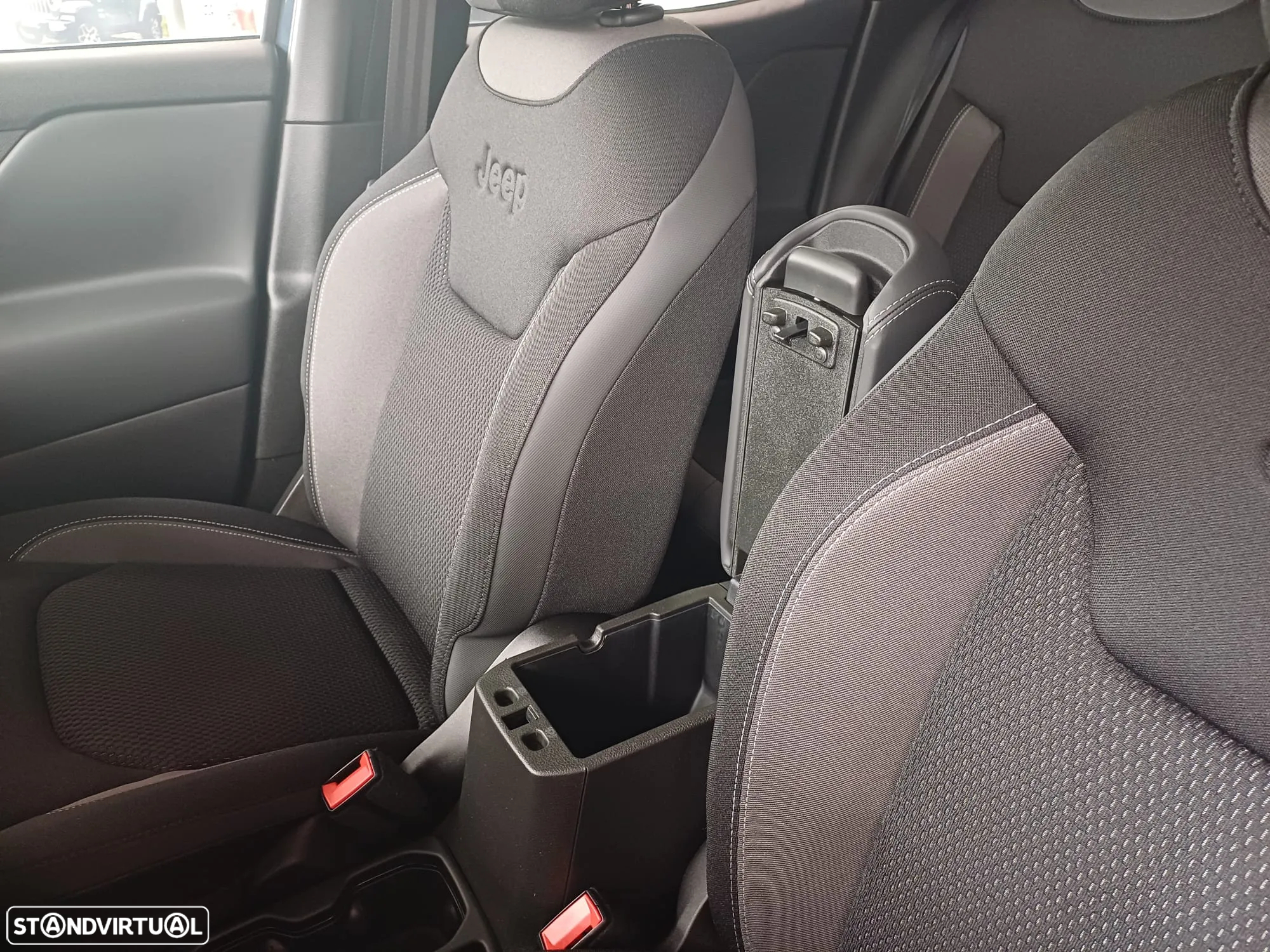 Jeep Renegade 1.3 TG 4Xe Limited - 27