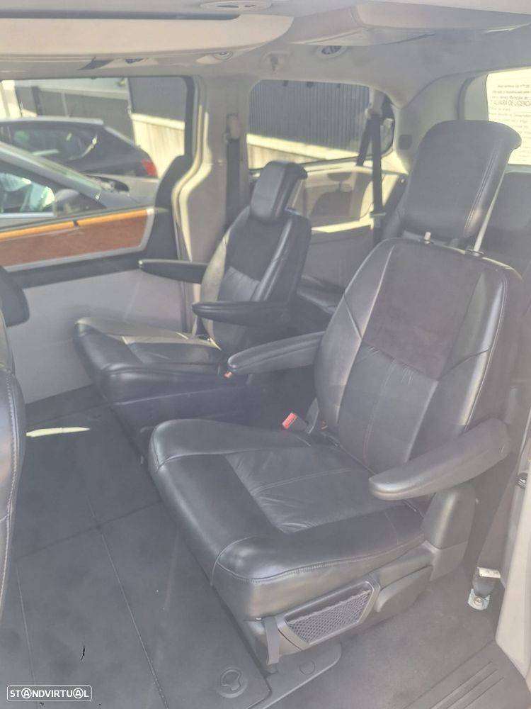 Chrysler Grand Voyager - 9