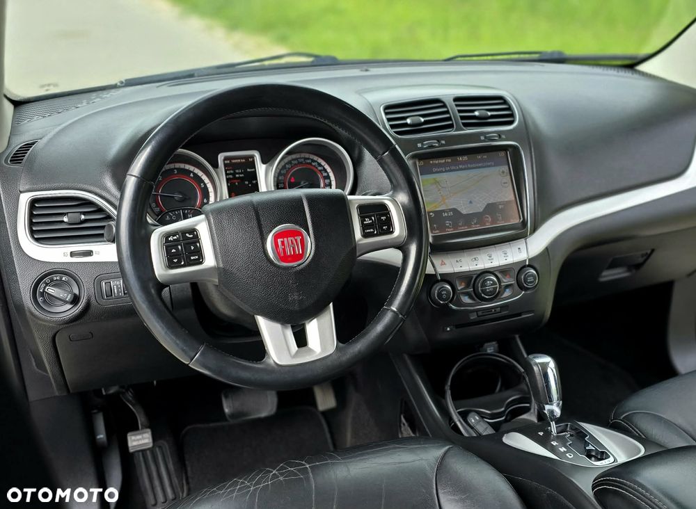 Fiat Freemont 2.0 Multijet Black Code AWD - 10