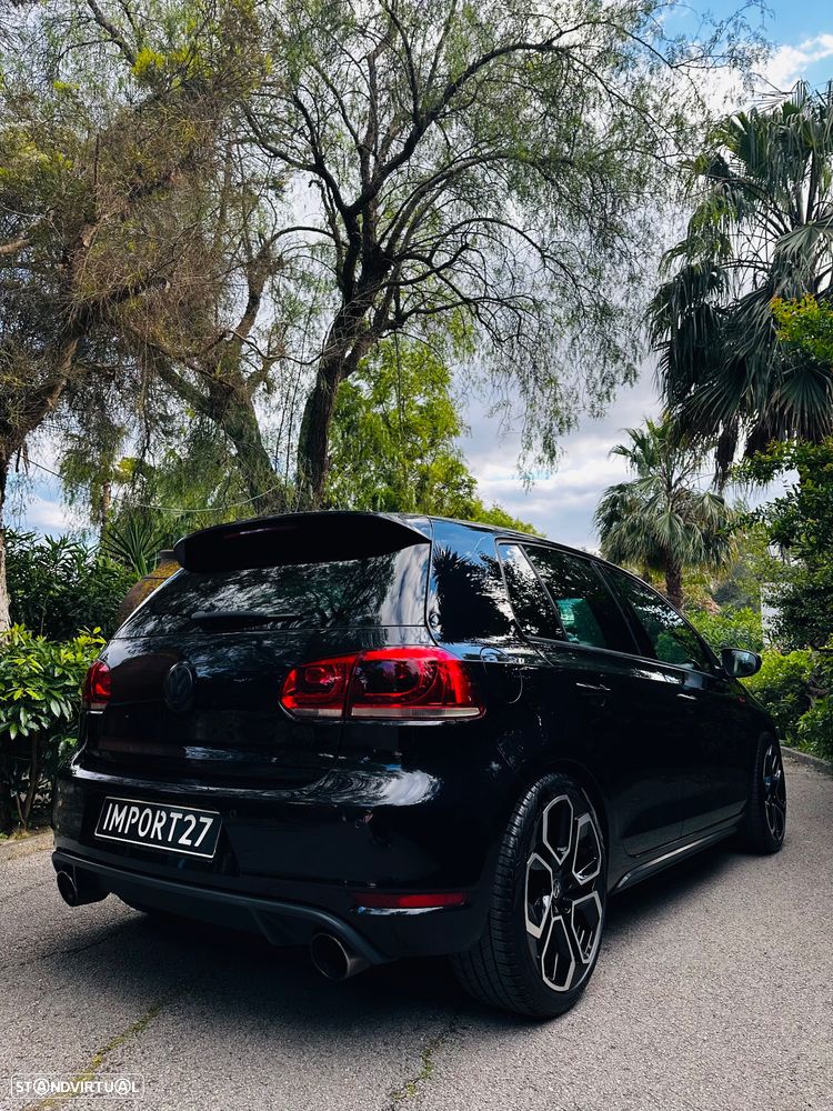 VW Golf 2.0 GTI DSG - 25