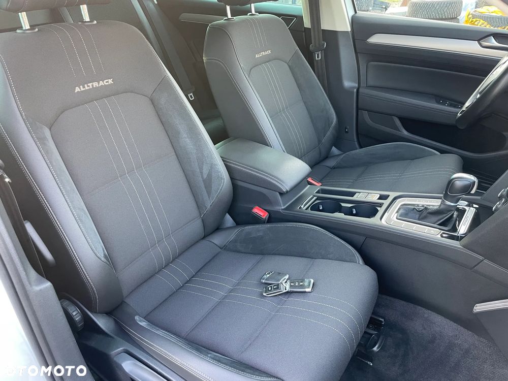 Volkswagen Passat Alltrack 2.0 TDI SCR 4Motion DSG (BMT) - 31