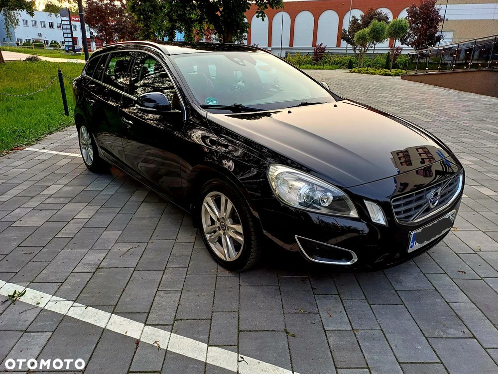 Volvo V60 DRIVe Summum - 25