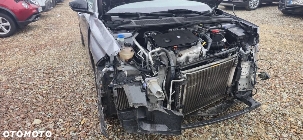 Peugeot 308 BlueHDi 130 EAT8 Style - 22