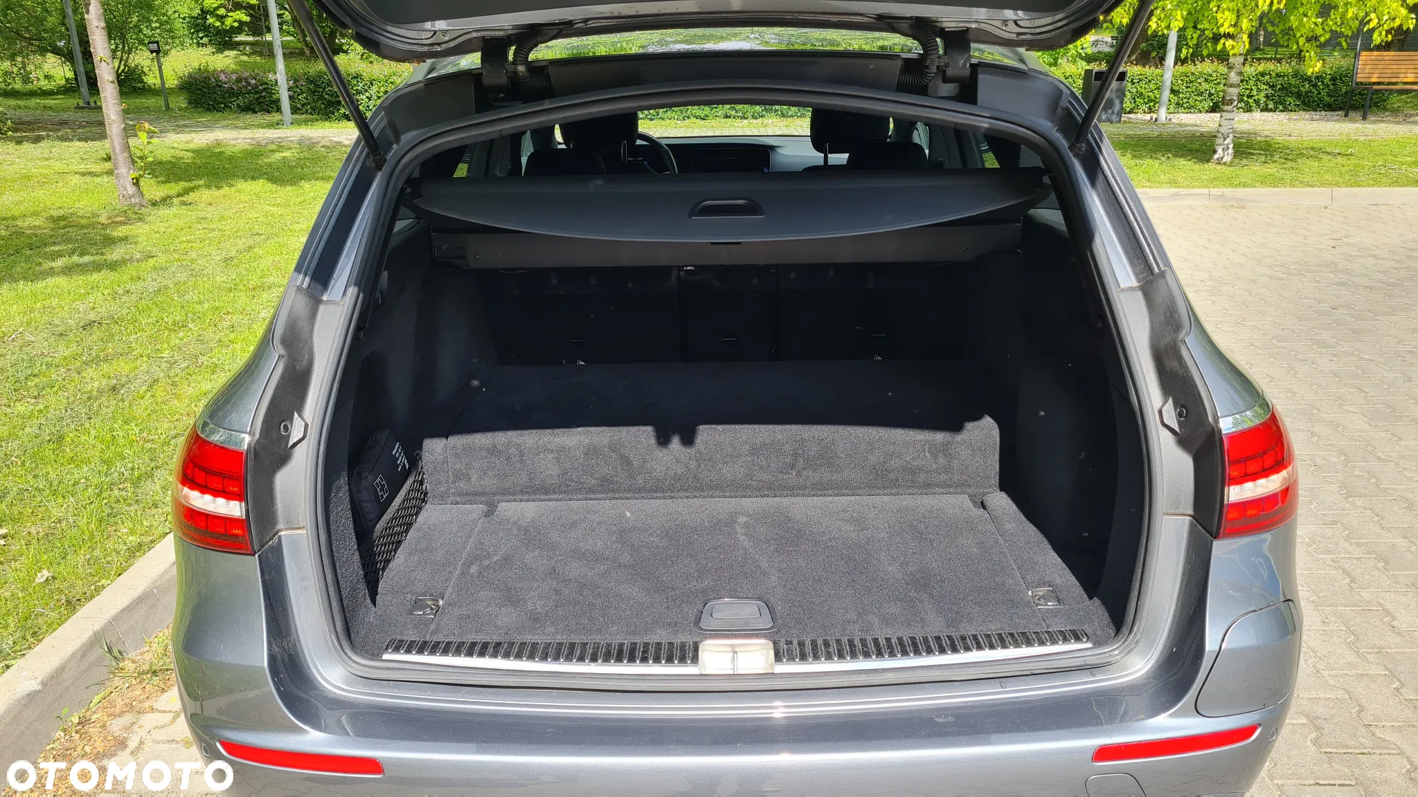 Mercedes-Benz Klasa E 300 de T 9G-TRONIC AMG Line - 8